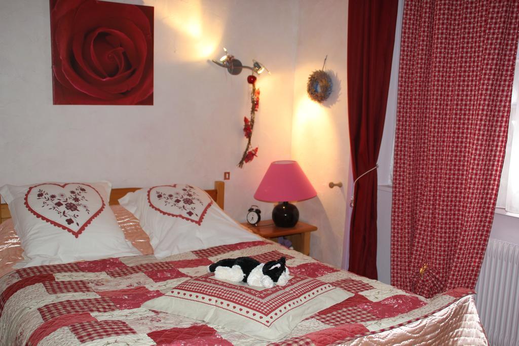 La Maison Des Chats Saint-Mary-le-Plain Exterior foto